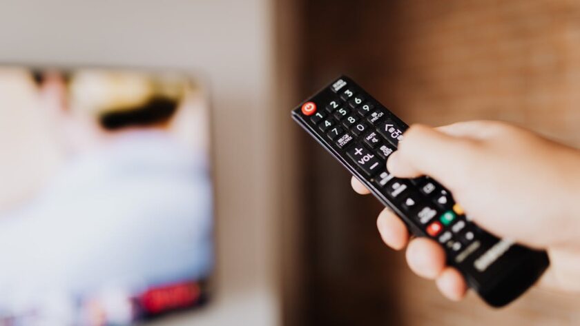 Televisie kijken op vakantie: zo blijf je overal verbonden