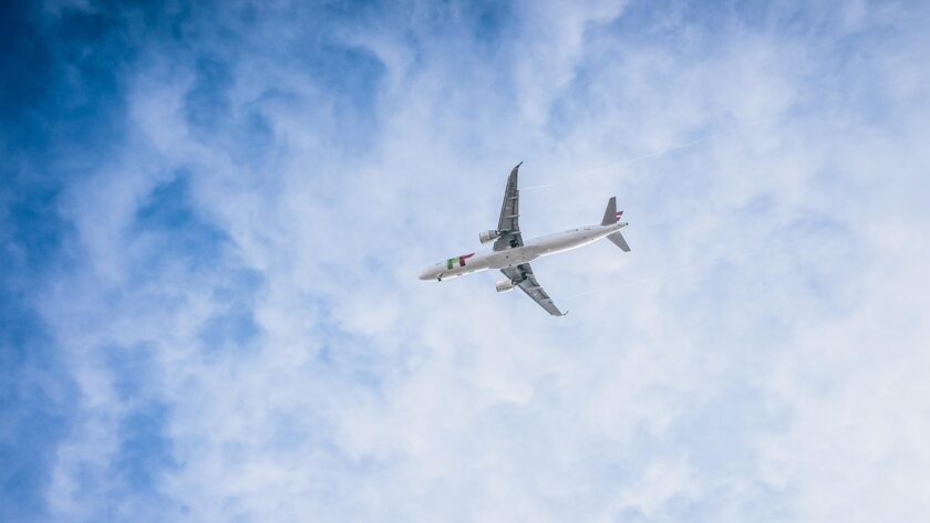 Vloeistoffen meenemen in vliegtuig regels